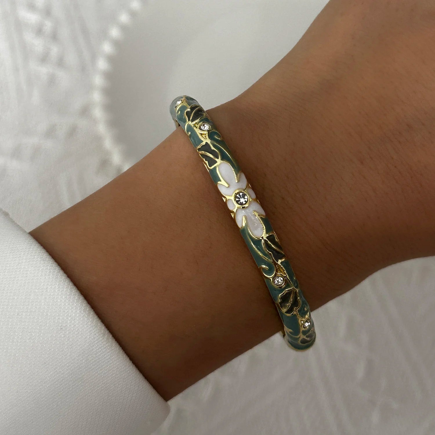 BR26Y0272-1 Couleur du métal Bracelet Fleur Émaillée Doré Rétro Avec Zircon Brillant