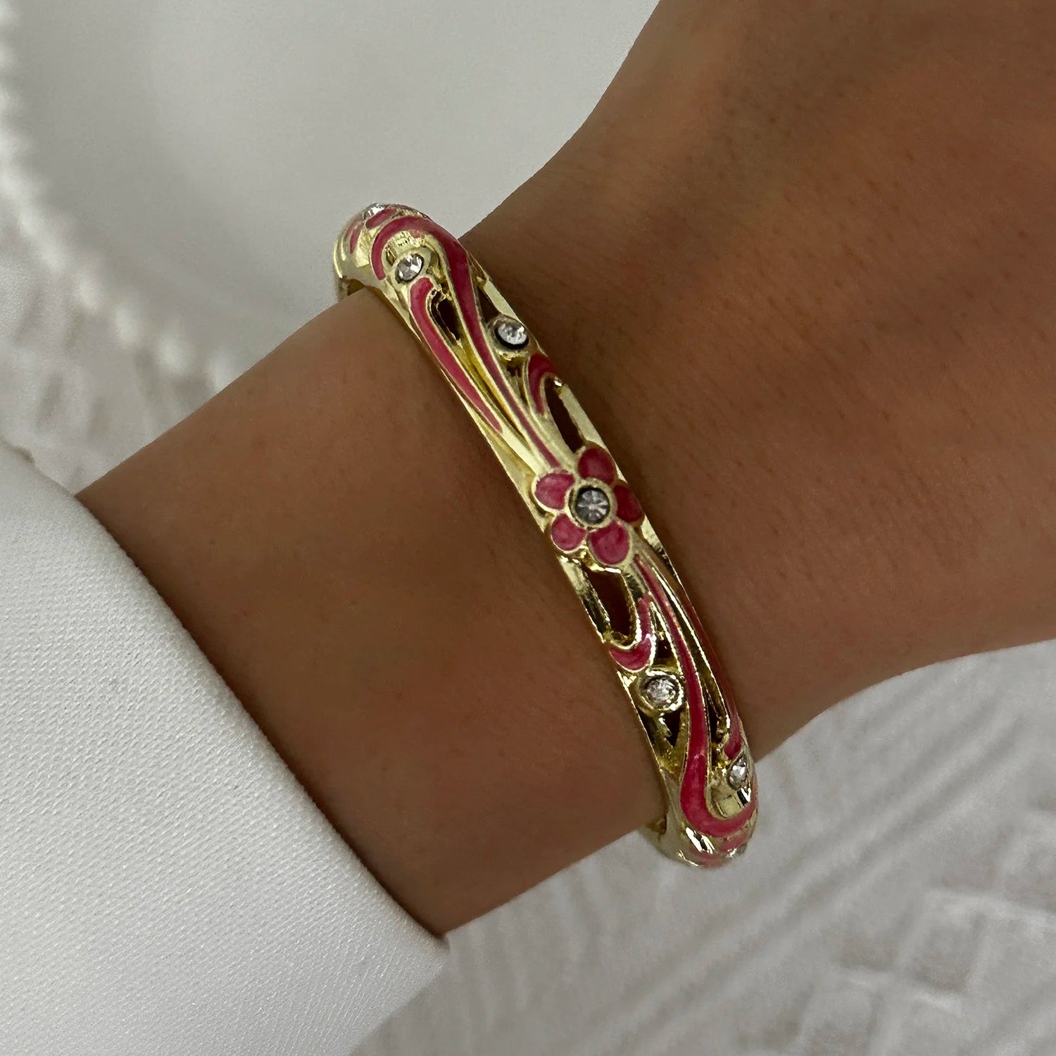 BR26Y0277-6 Couleur du métal Bracelet Fleur Émaillée Doré Rétro Avec Zircon Brillant