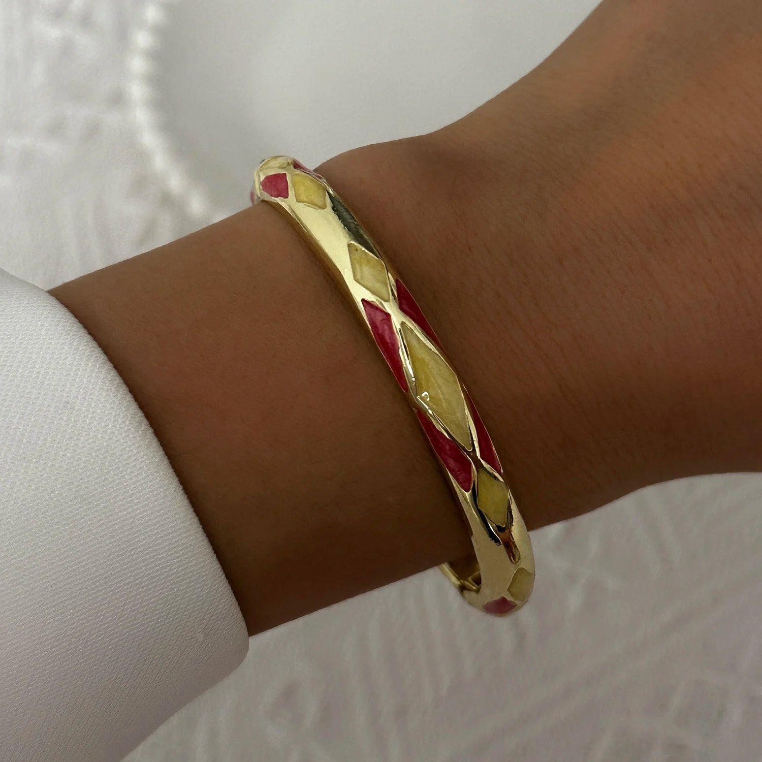 BR26Y0274-1 Couleur du métal Bracelet Fleur Émaillée Doré Rétro Avec Zircon Brillant