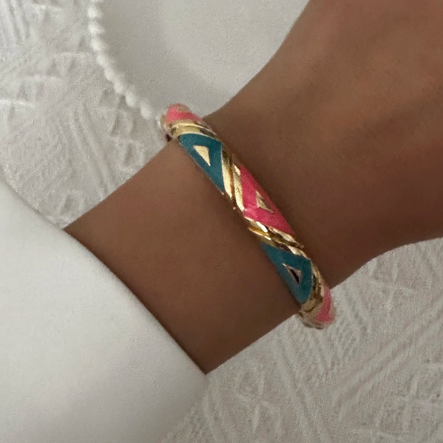 BR26Y0272-4 Couleur du métal Bracelet Fleur Émaillée Doré Rétro Avec Zircon Brillant