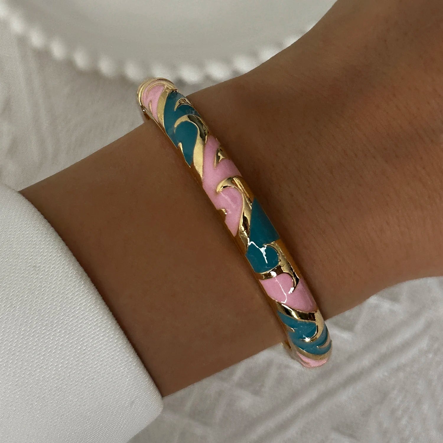 BR26Y0277-4 Couleur du métal Bracelet Fleur Émaillée Doré Rétro Avec Zircon Brillant