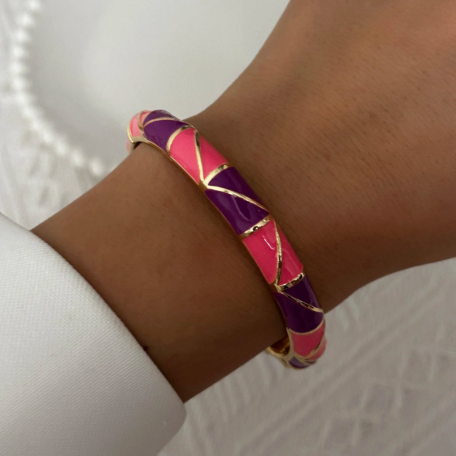 BR26Y0272-6 Couleur du métal Bracelet Fleur Émaillée Doré Rétro Avec Zircon Brillant